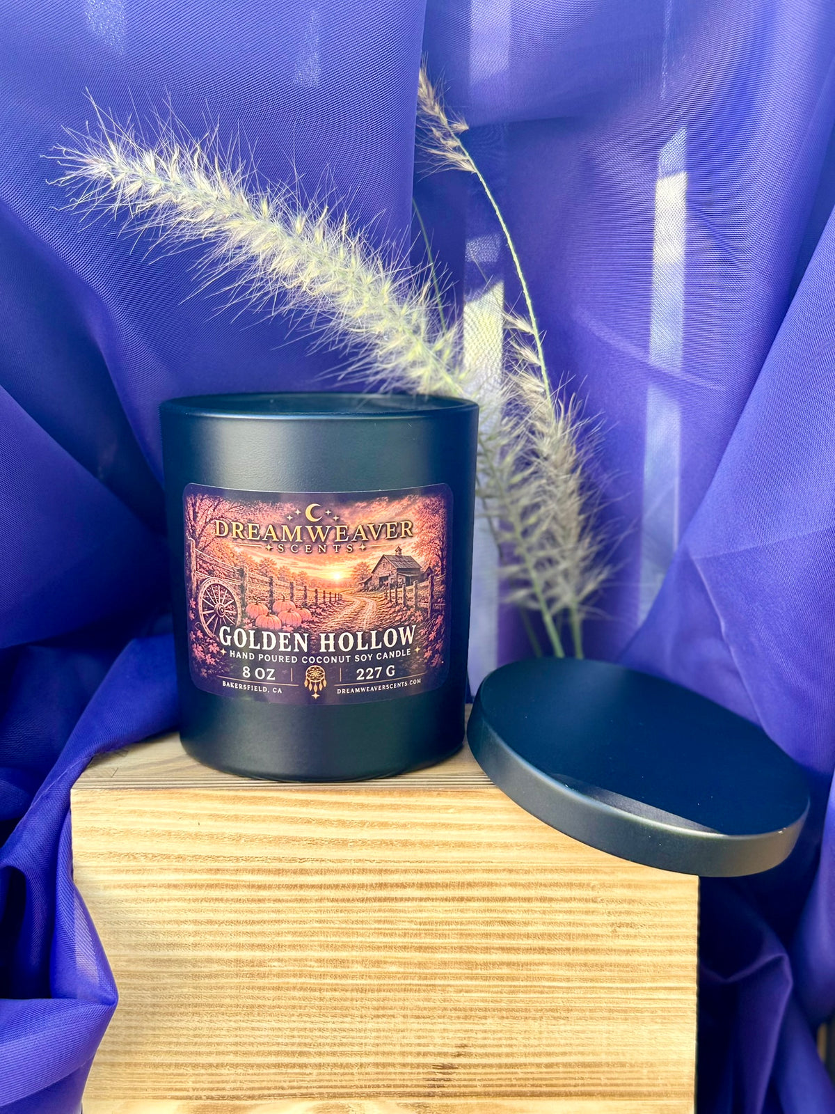 Golden Hollow Candle | 8oz
