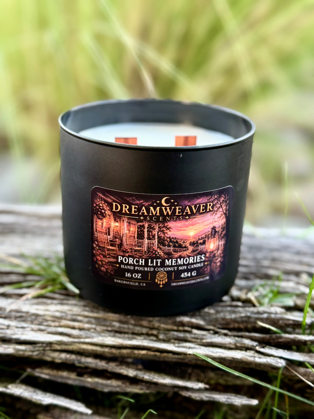 Porch Lit Memories Candle / 16oz